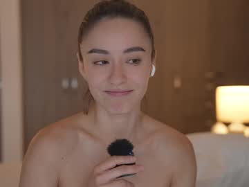 emyii - Live now on Chaturbate