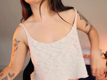 doubedeesarai - Live now on Chaturbate