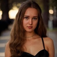 TambraAdner - Live now on Stripchat