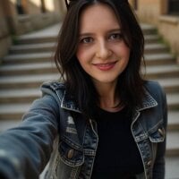 JanellHousen - Live now on Stripchat