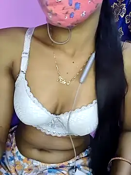 Tamil_siluku - Live now on Stripchat