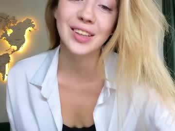 emmi_rosee - Live now on Chaturbate