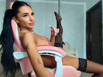 britney_charm - Live now on Chaturbate