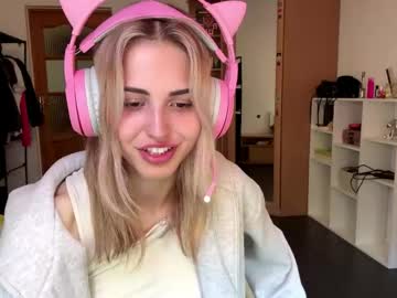 ozellagranville - Live now on Chaturbate