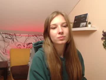 girl Sex Cam Shows with suziii_