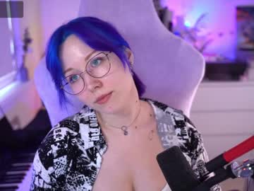 girl Sex Cam Shows with blue_mooncat