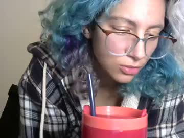 girl Sex Cam Shows with sharkyqueen