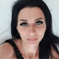 nefirtiti - Live now on Stripchat