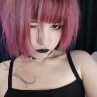 KikiMoor - Live now on Stripchat