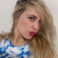 STARBEAUTY4y - Live now on Stripchat