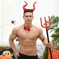 ZeinMiracles - Live now on Stripchat