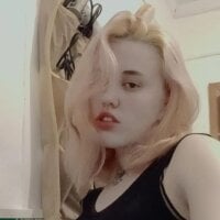 Carollforyou - Live now on Stripchat