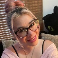 salomesweet13 - Live now on Stripchat