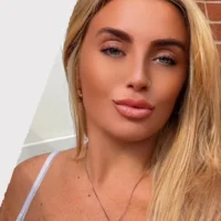 CharlottemilfUKx - Live now on Stripchat