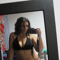 Layla_Latina - Live now on Stripchat