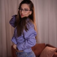 SereyaRose - Live now on Stripchat