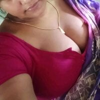 Uma-2 - Live now on Stripchat