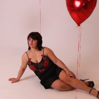 LuciaMii - Live now on Stripchat
