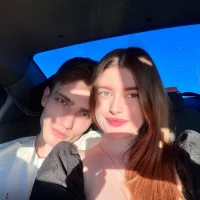 EmiliaCouple - Live now on Stripchat