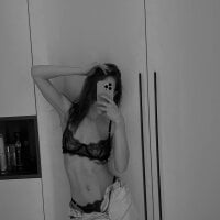 CherryyLulu - Live now on Stripchat