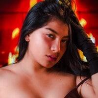 LinnaGardenia - Live now on Stripchat