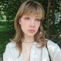 pienaple - Live now on Stripchat