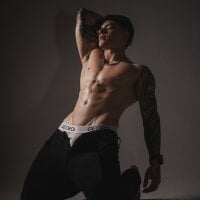 AlanRose01 - Live now on Stripchat