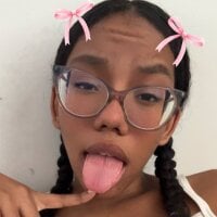 Curly_lily - Live now on Stripchat