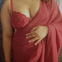 bold_kiara - Live now on Stripchat