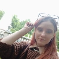 RennaHettes - Live now on Stripchat