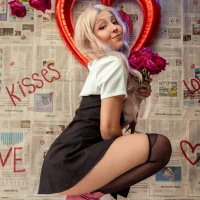 Katemoss70 - Live now on Stripchat