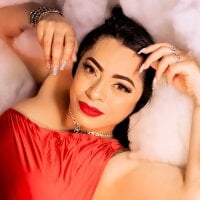 adelinemoretti - Live now on Stripchat