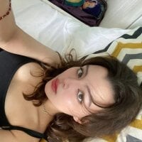 beatrishaa - Live now on Stripchat