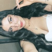 _Niah_ - Live now on Stripchat