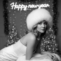 EmeraldGlow - Live now on Stripchat