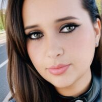 Kerly_Doll - Live now on Stripchat