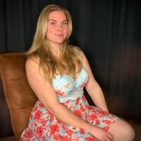 SexyBlondJoanna - Live now on Stripchat