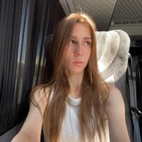 ElsieKuhlmann - Live now on Stripchat