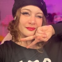 evamila - Live now on Stripchat