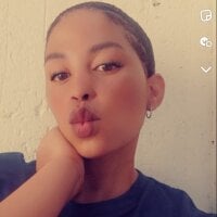 SEXYELLOWALICE - Live now on Stripchat