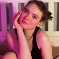 Genne_Tierney - Live now on Stripchat