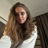 BabyMelie - Live now on Stripchat