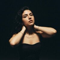 OdetteWitschi - Live now on Stripchat