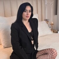 VelisahBow - Live now on Stripchat