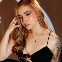 JessicaElowin - Live now on Stripchat