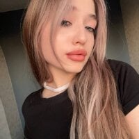 jenn_soucek - Live now on Stripchat