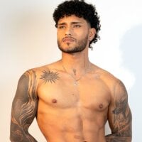 Alessandro_Vanni - Live now on Stripchat