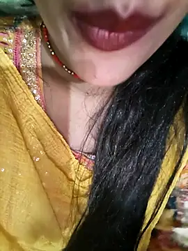 Eshwari_Chopra - Live now on Stripchat