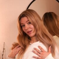 heartbreakW - Live now on Stripchat