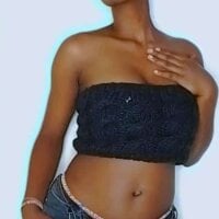 QUEEN_LAYLA - Live now on Stripchat